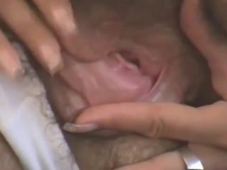 हेरी milfs उंगली उनके pussies वीडियो